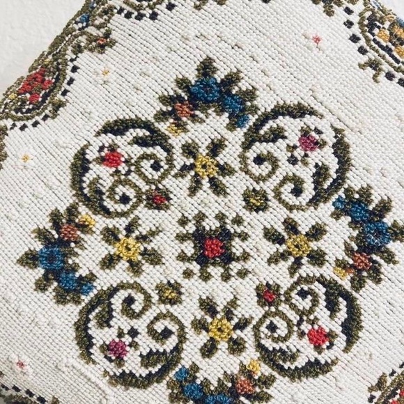 Olive Green Velvet needlepoint Pillow
Vintage decorative accent cottagecore - Picture 6 of 8